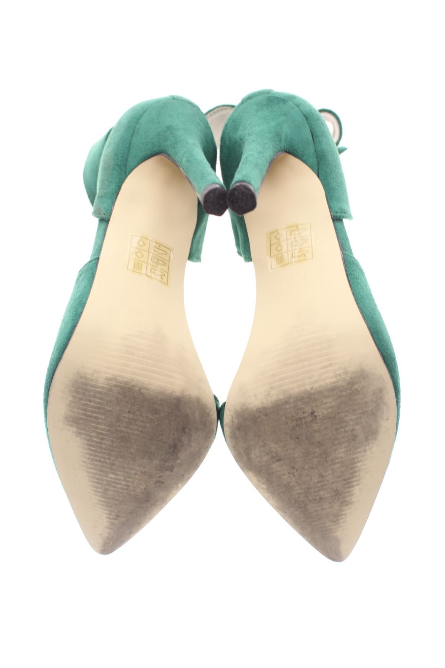 Sandalias tacon de Colourcherie de la talla 35, de color verde de