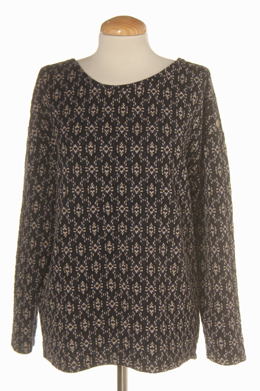 Pull Promod de la taille M, de couleur imprimés