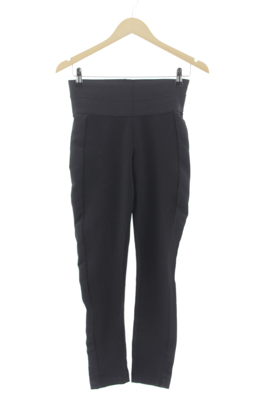 Pantalón de Zara de la talla M, de color negro
