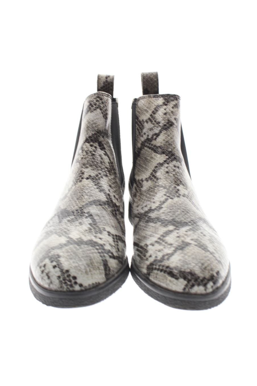 Botines de clarks de la talla 39, de color animal print de