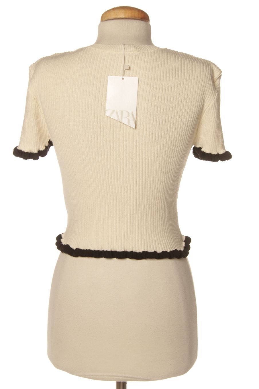 Pull Zara de la taille M, de couleur beige