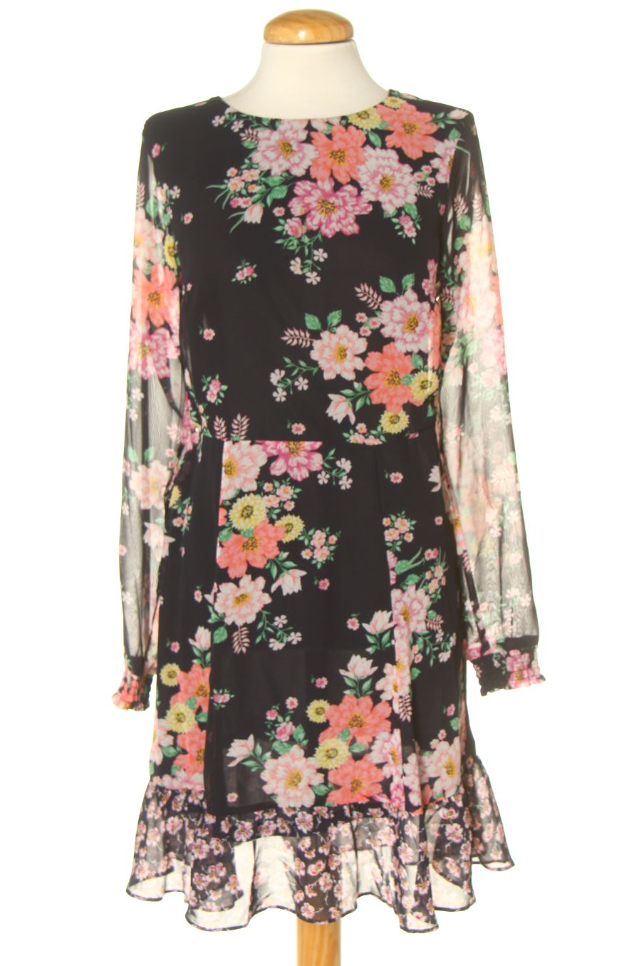 Robe casual H&M de la taille 38, de couleur fleurs