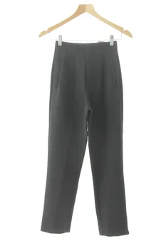 Pantaloni 32 Stradivarius, foto 1 di 2