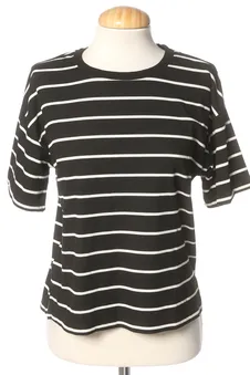 T-shirt XS PERCENTIL, photo 1 sur 2