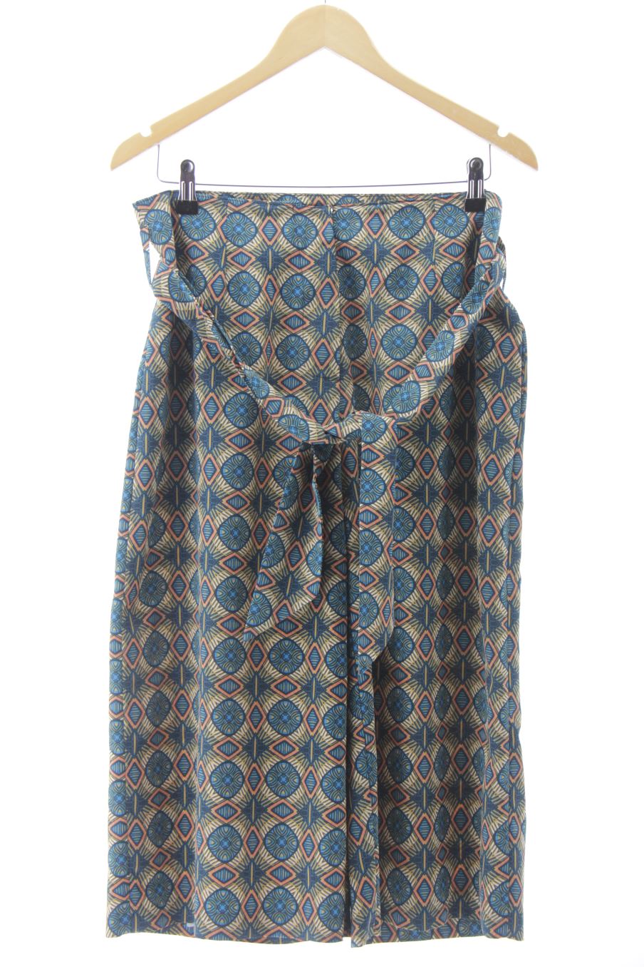 Pantalón corto de Trucco de la talla 42, de color estampado