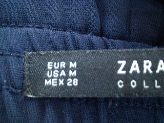 Pantalón de Zara de la talla M, de color azul marino