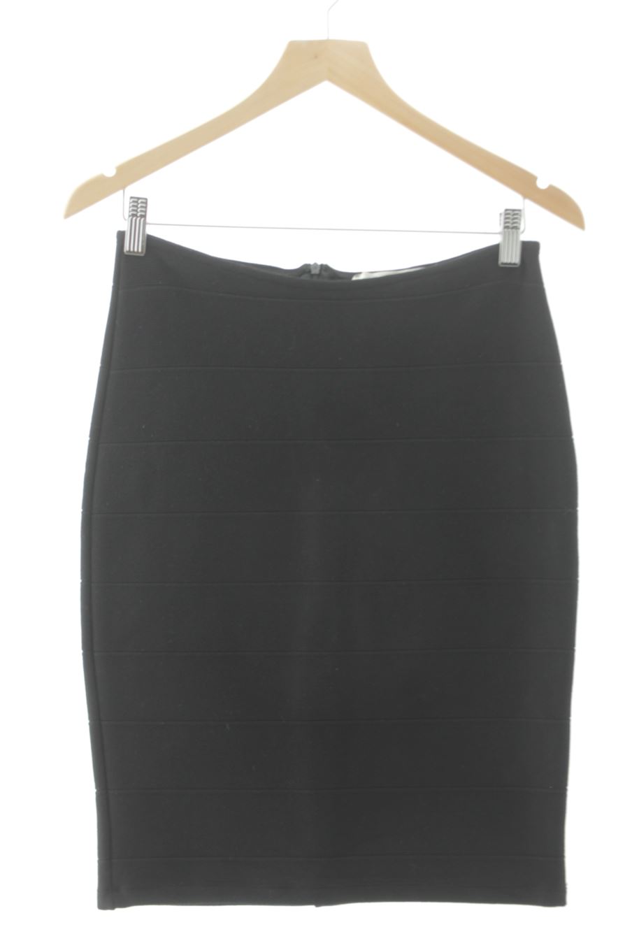 Jupe Zara de la taille M, de couleur noir