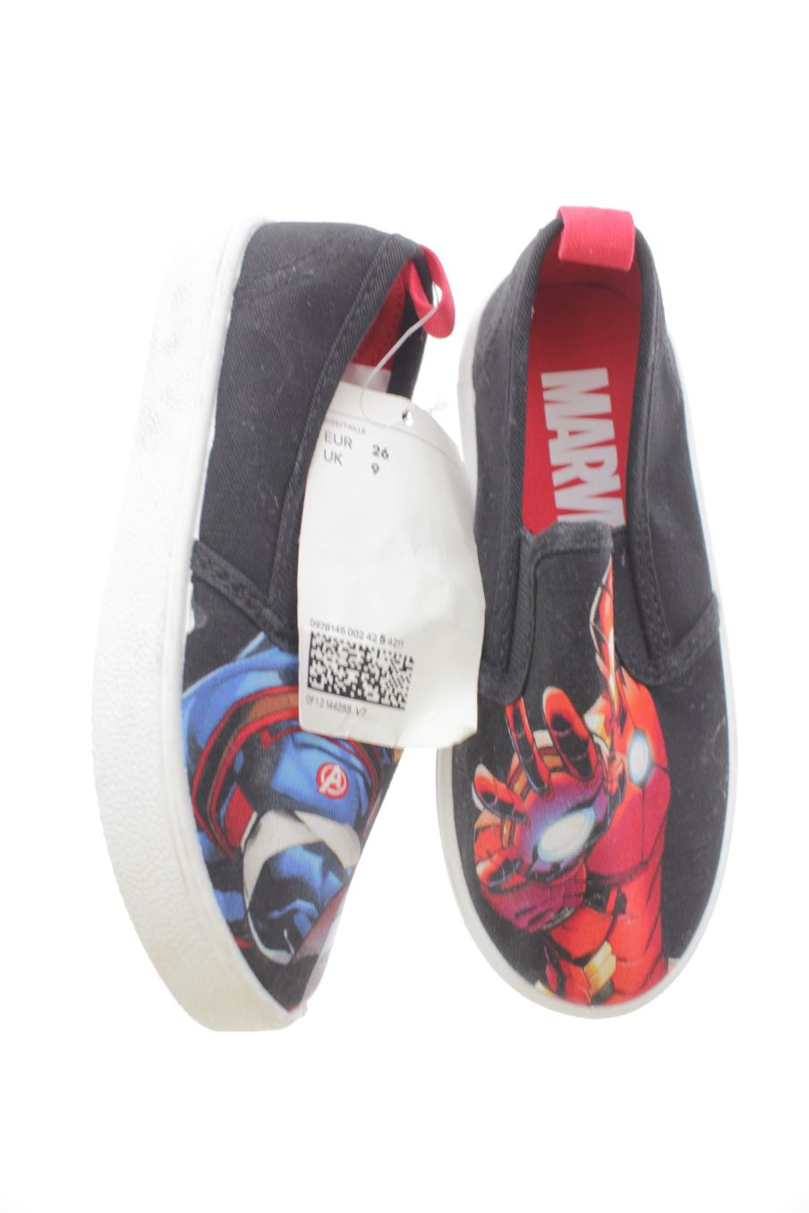 Zapatillas de Marvel de la talla 26 con etiqueta