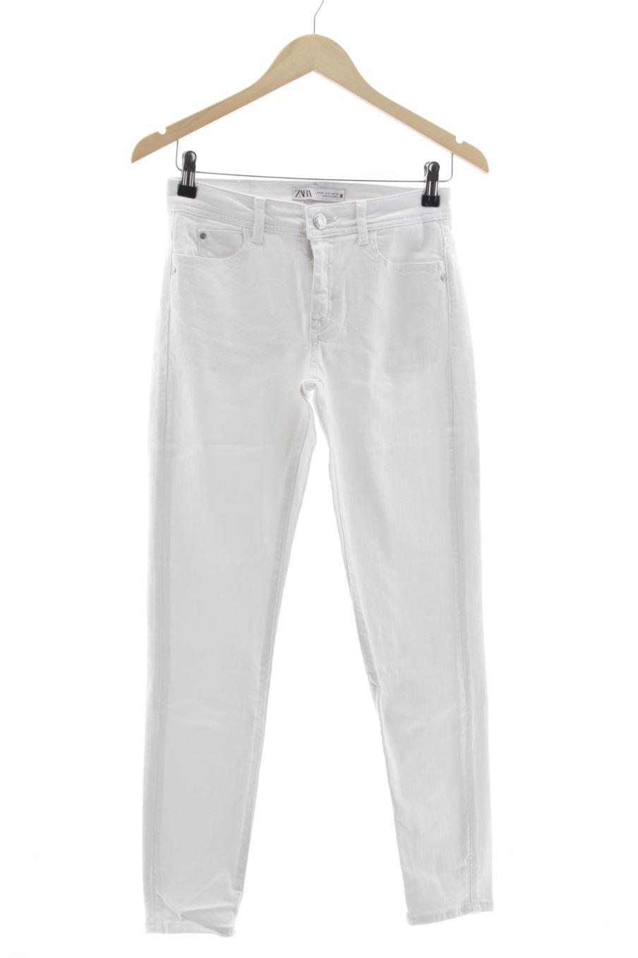 Jeans Zara de la taille 34, de couleur blanc de denim