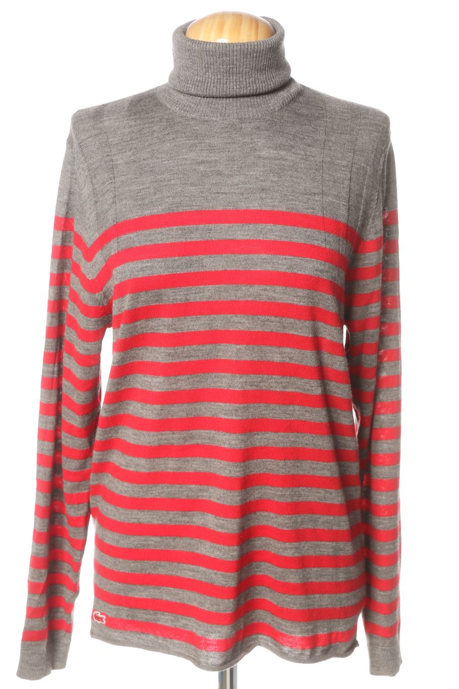 Pull Lacoste de la taille 38, de couleur rayures
