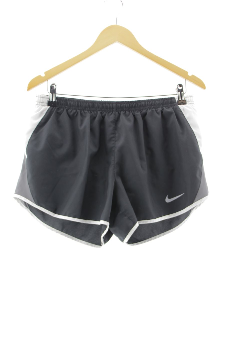 Pantalones cortos de deporte de Nike de la talla L, de color negro