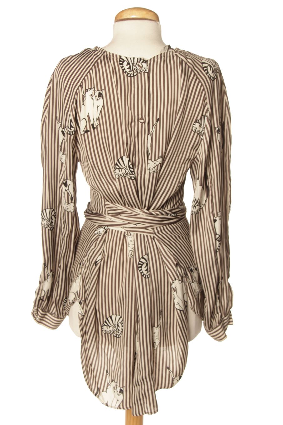Blusa de manga larga de Zara de la talla L, de color rayas