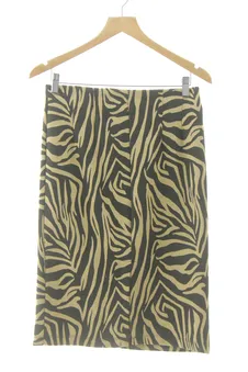 Jupe XL Stradivarius, photo 1 sur 2
