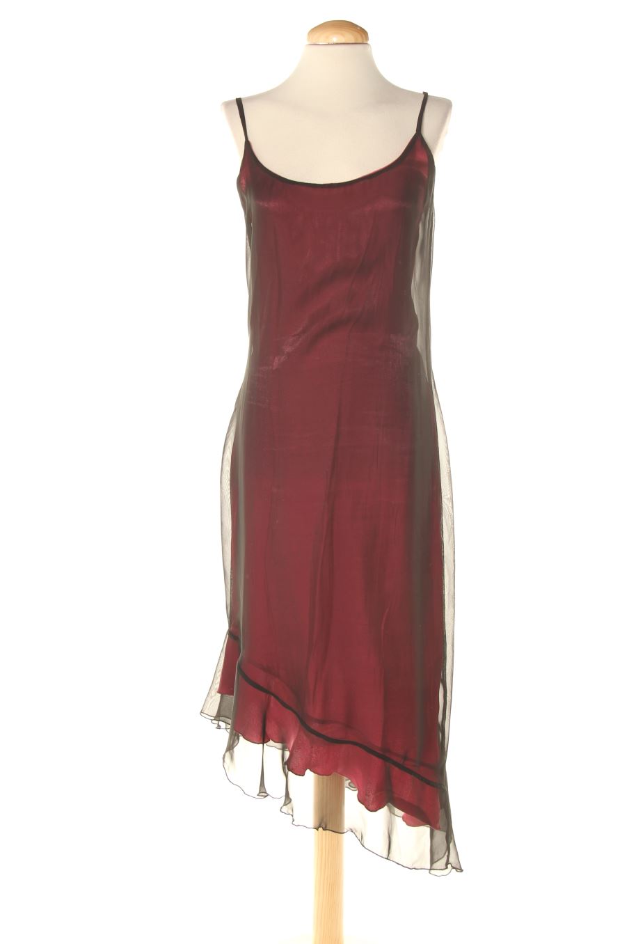 Vestido de Pepa Bonett de la talla M, de color negro