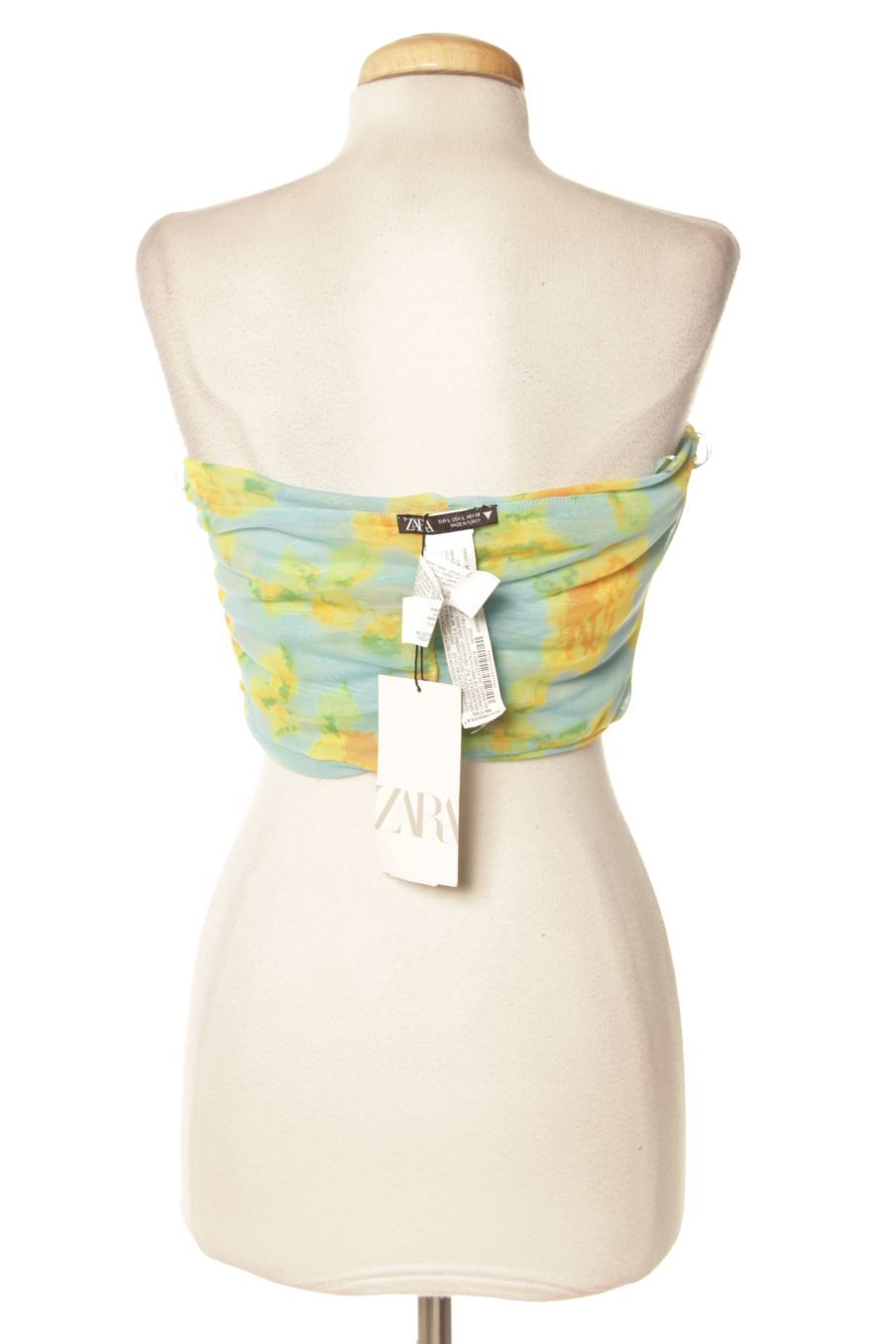 Top Zara de la taille L, de couleur fleurs