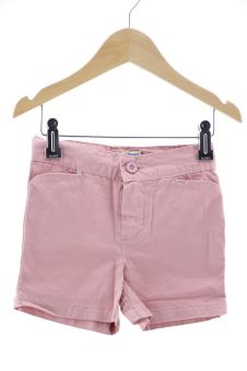 Kurze Hose 98 The first oulet