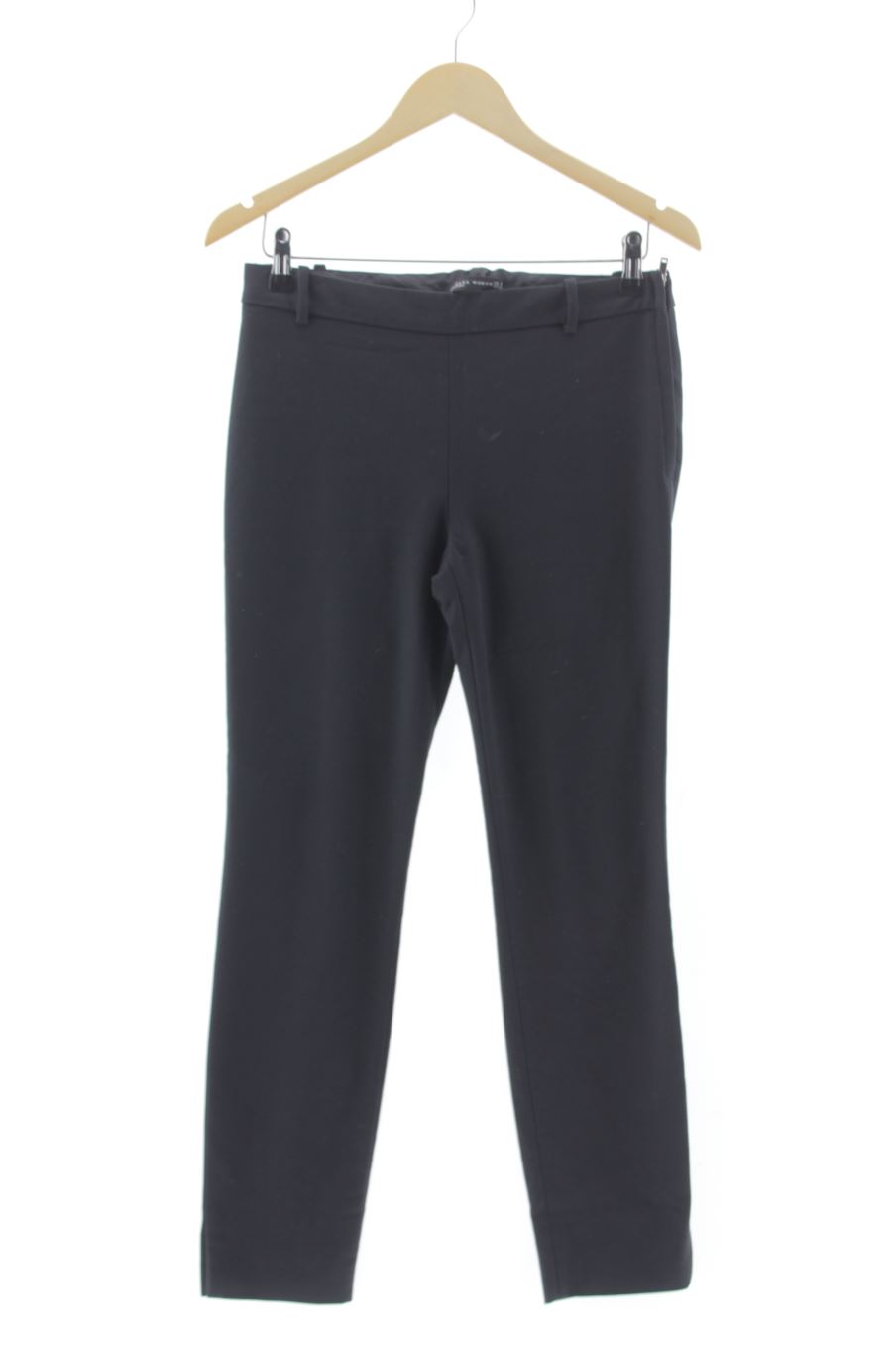 Pantalón de Zara de la talla S, de color negro