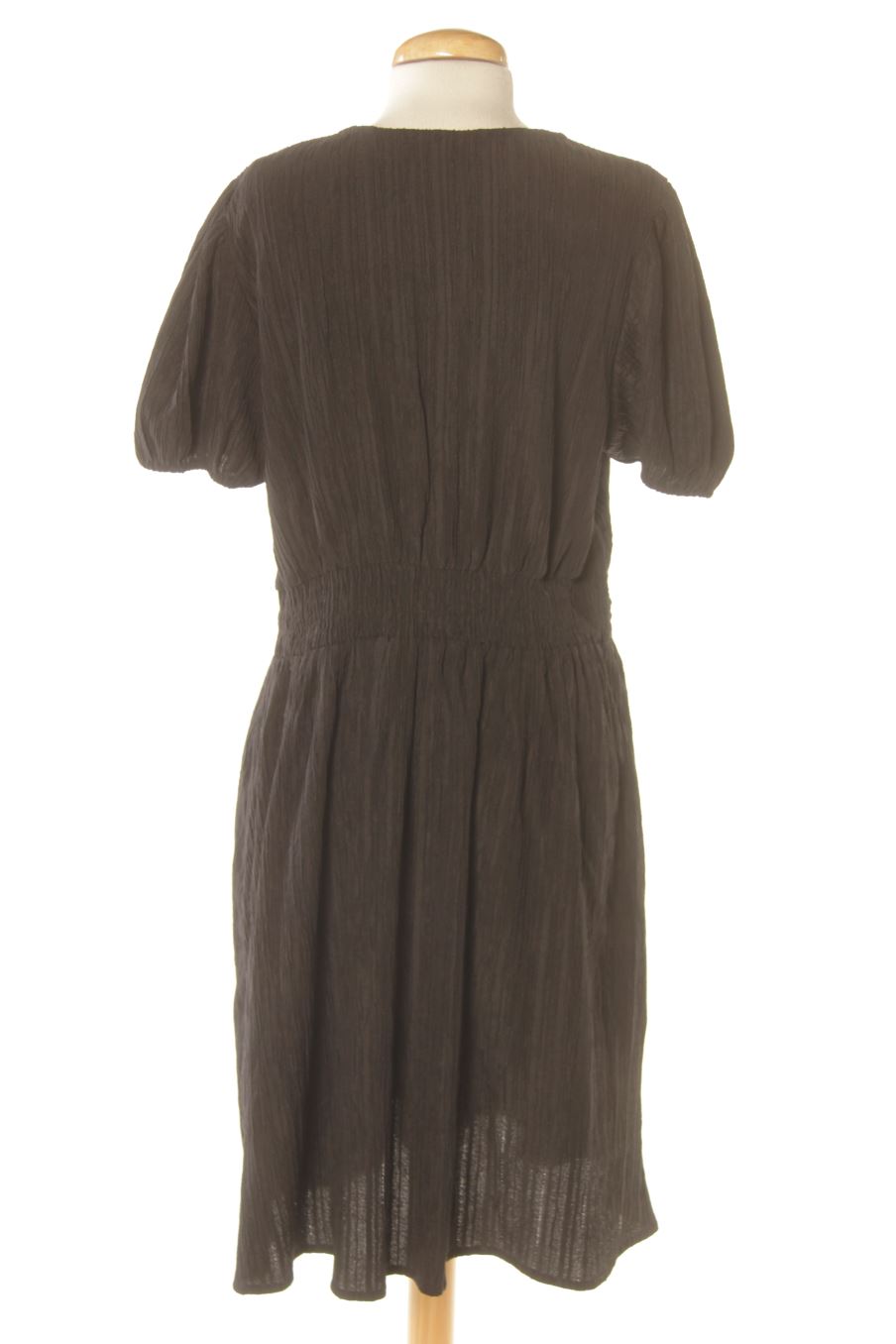 Robe casual Vero moda de la taille L, de couleur noir