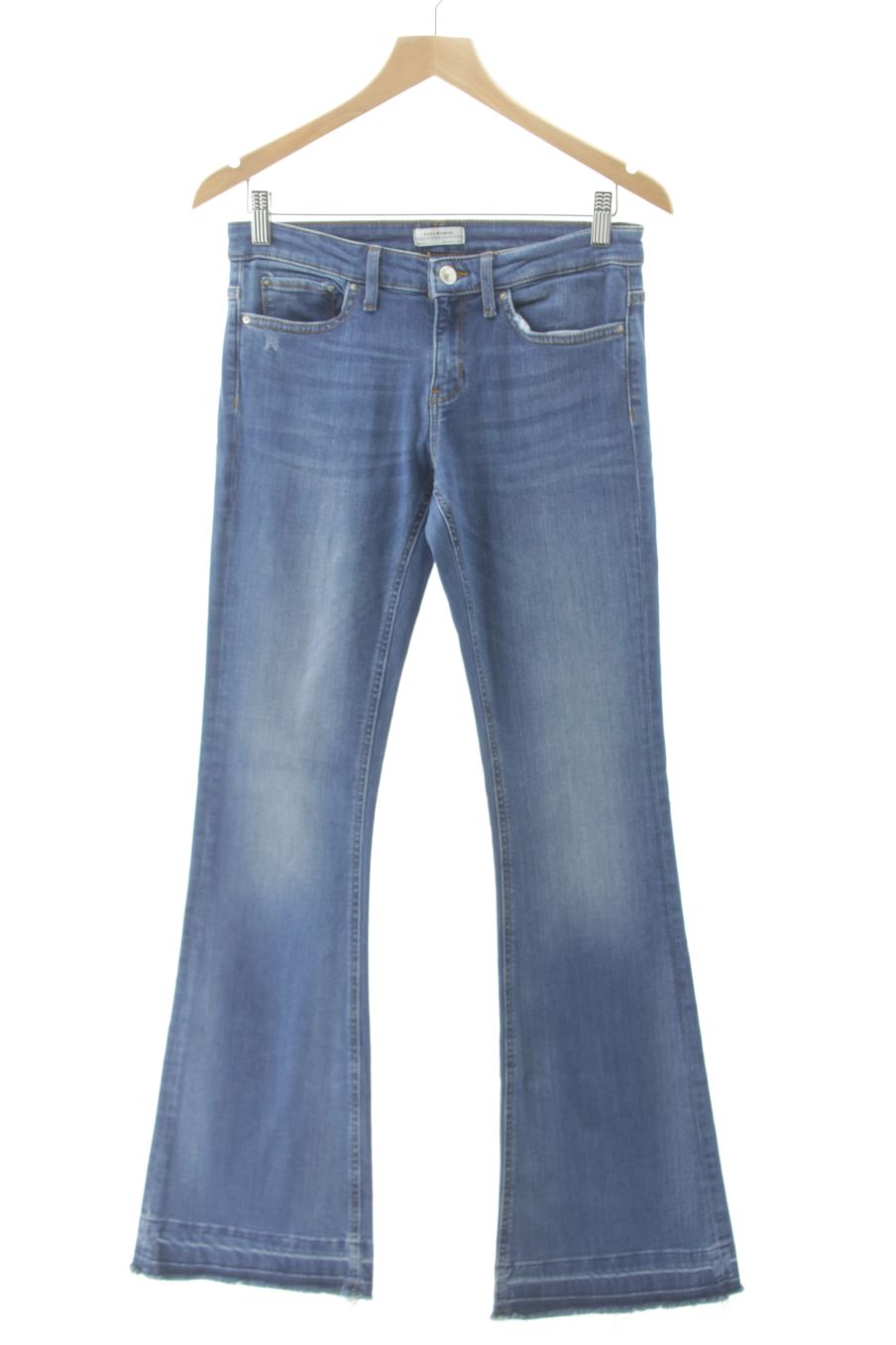Jeans Zara de la taille 38, de couleur bleu de denim