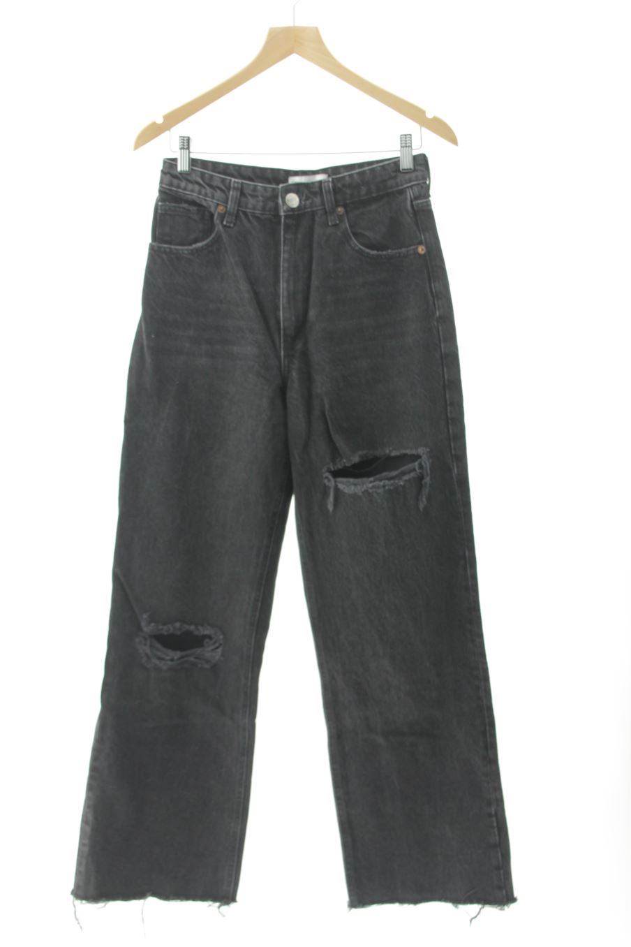 Jeans Zara de la taille 38, de couleur noir de denim