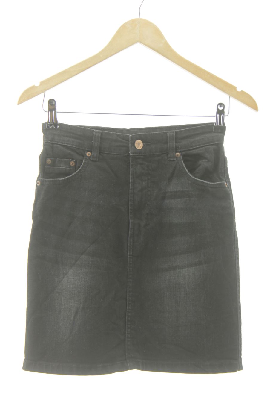 Jupe Stradivarius de la taille 34, de couleur noir de denim