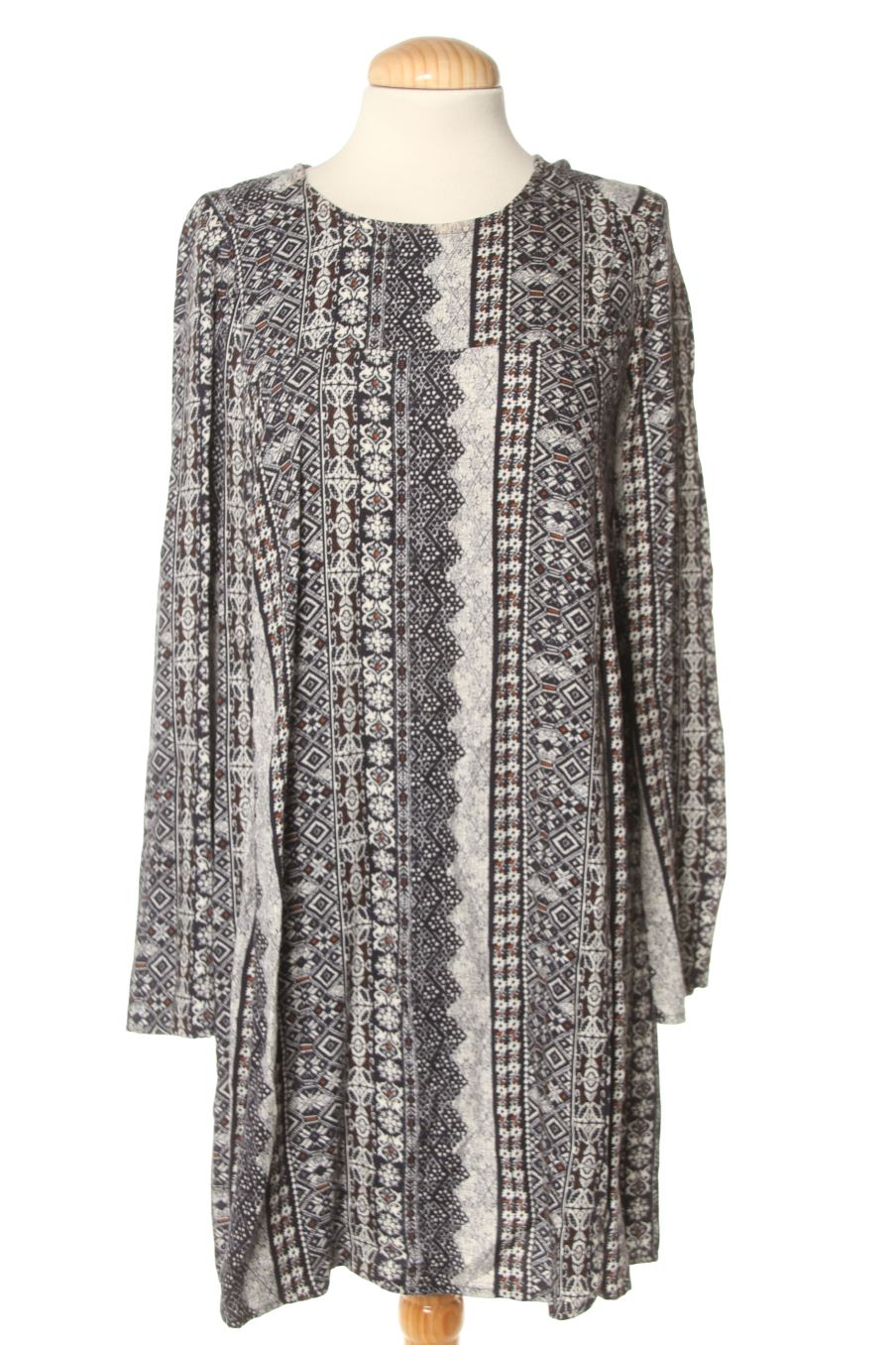 Robe casual Bershka de la taille M, de couleur bleu marine