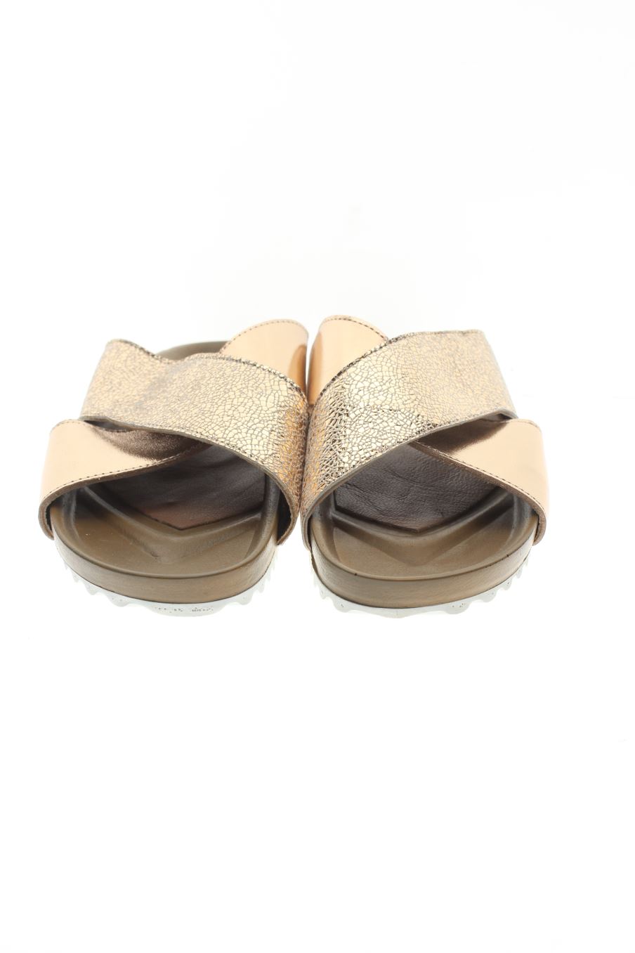 Sandalias planas de Pedro Torres de la talla 37, de color dorado de