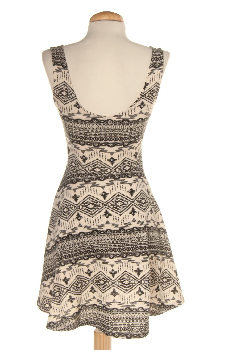 Robe casual H&M de la taille 34, de couleur imprimés