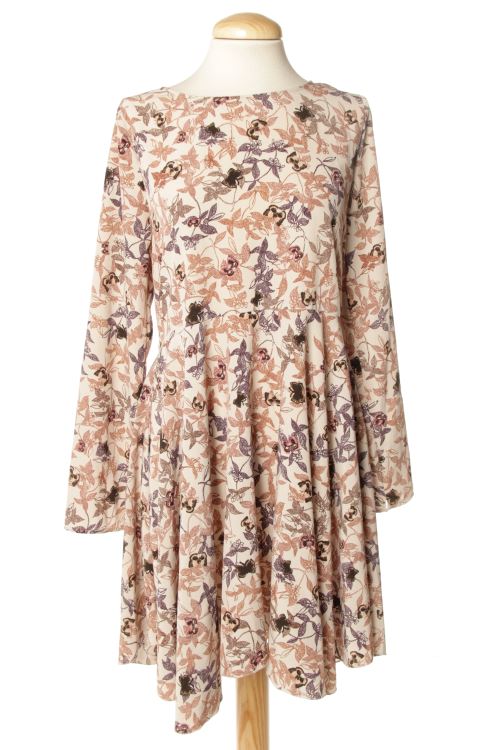 Einfaches Kleid