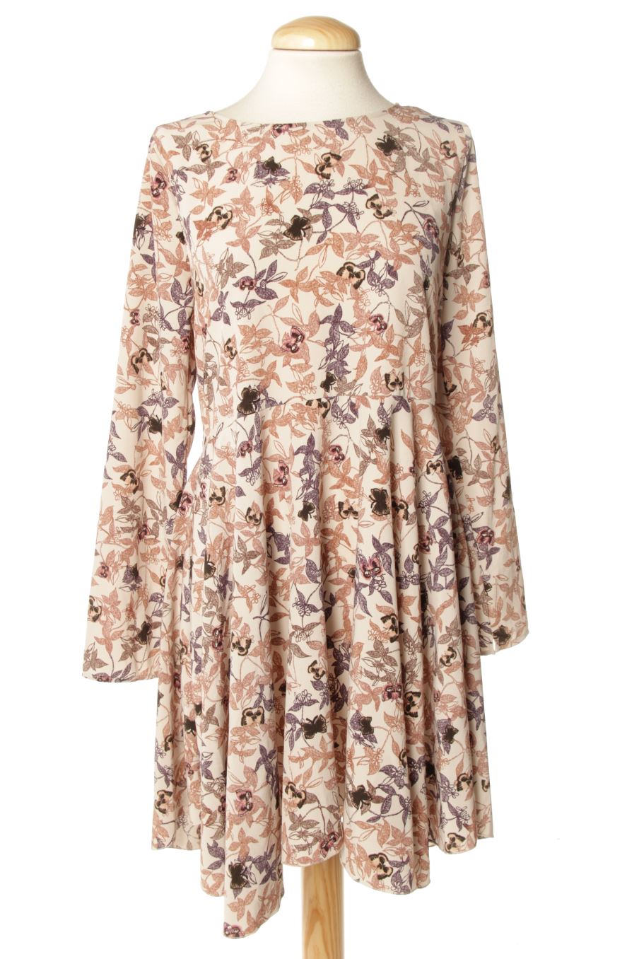 Robe casual Mng de la taille S, de couleur fleurs