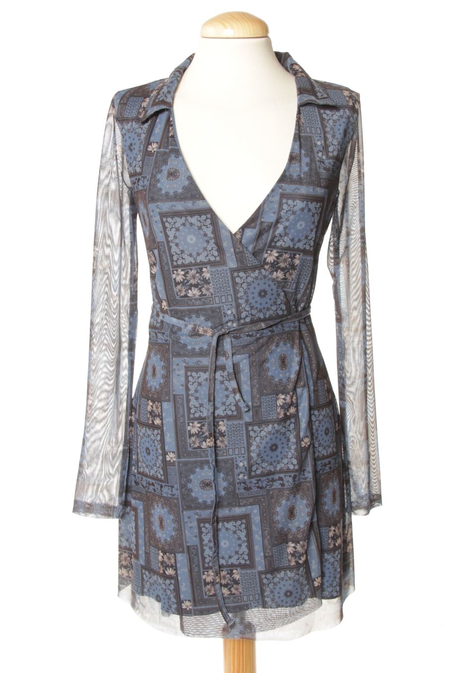 Robe casual Stradivarius de la taille XS, de couleur imprimés