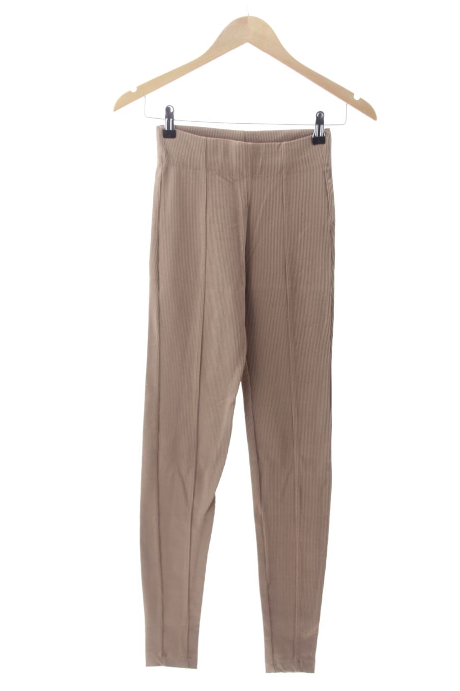 Legging de Bershka de la talla XS, de color beige