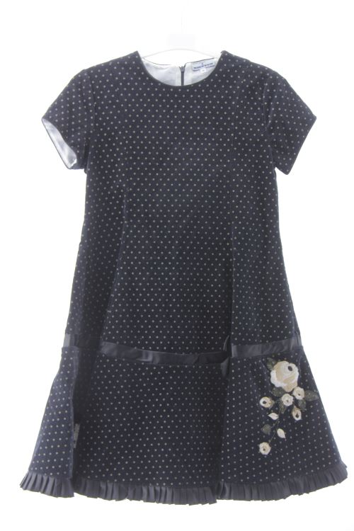 Aufwändiges Kleid