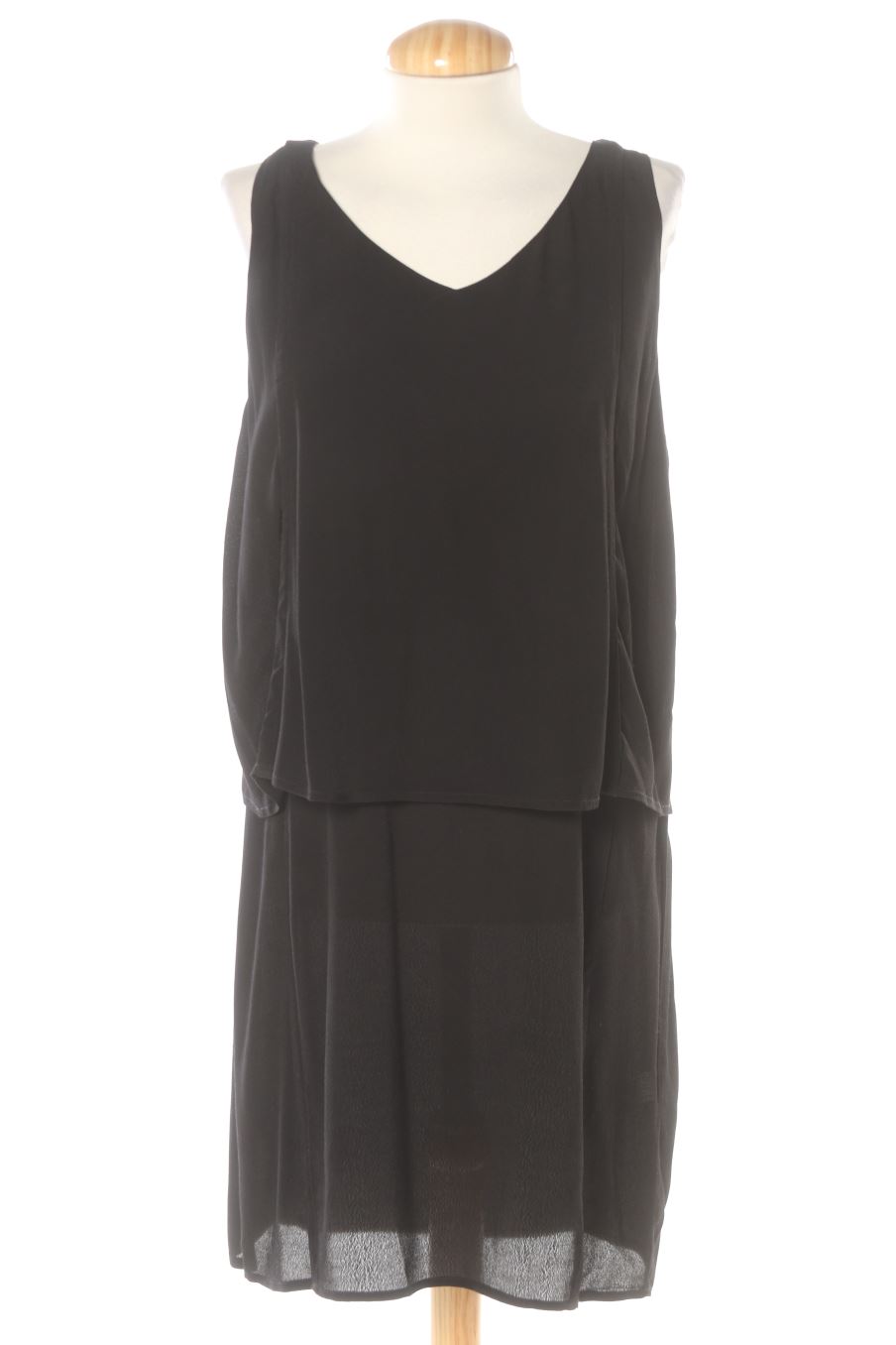Robe casual Yerse de la taille M, de couleur noir