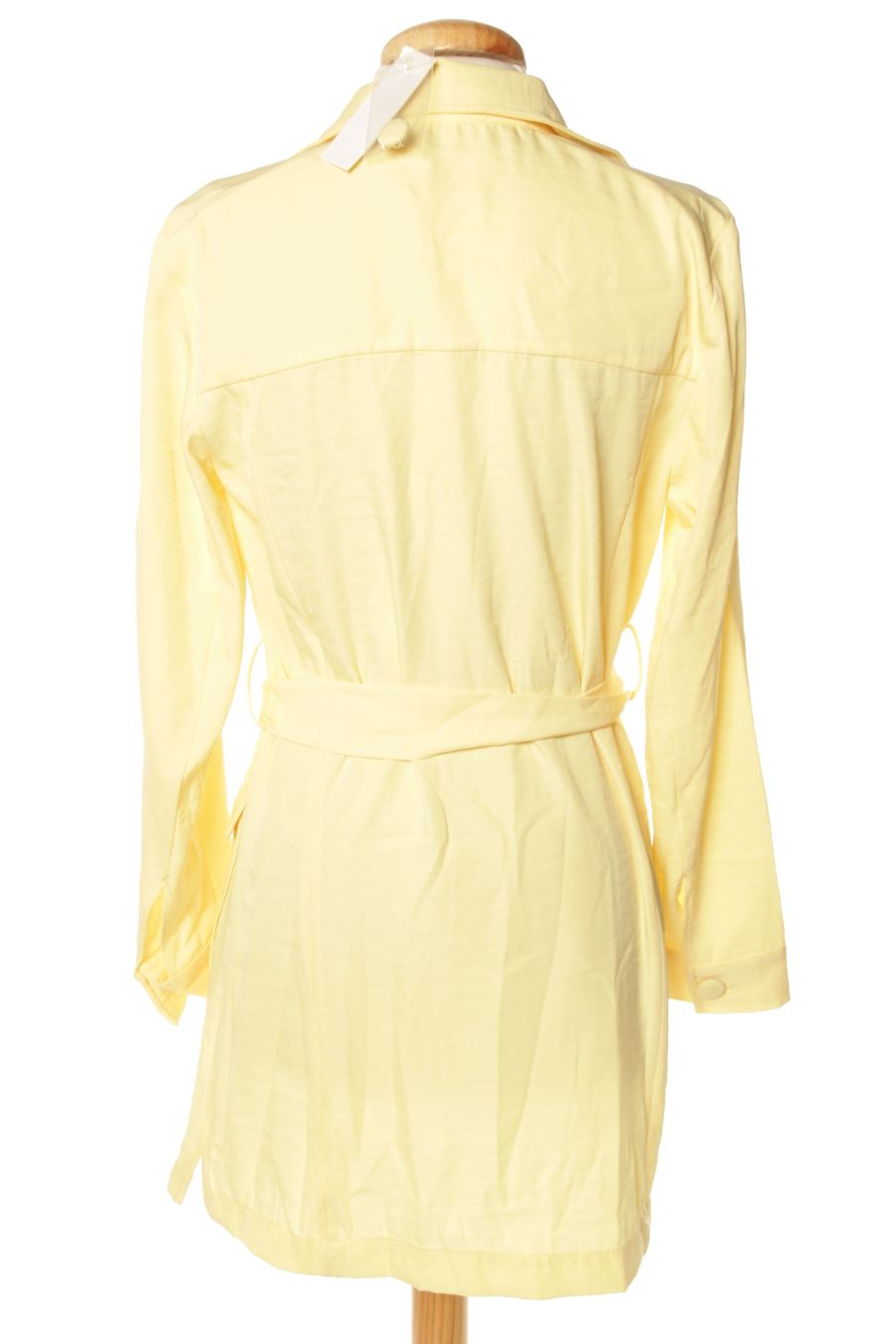 Vestido casual de CHIRIBITA  de la talla 34, de color amarillo