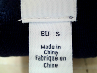 Pantalon Vila de la taille S, de couleur bleu marine