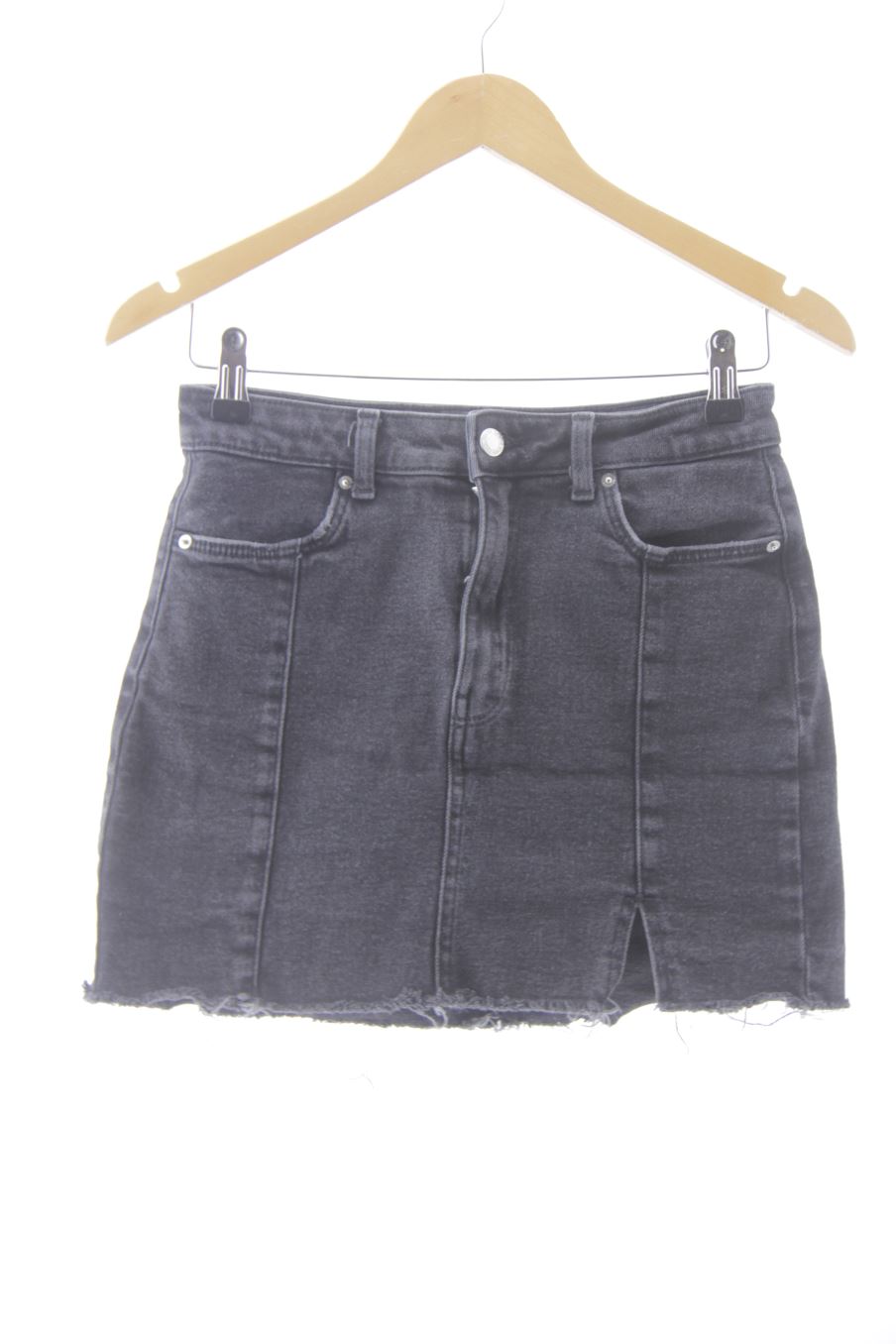 Jupe Bershka de la taille 36, de couleur noir de denim