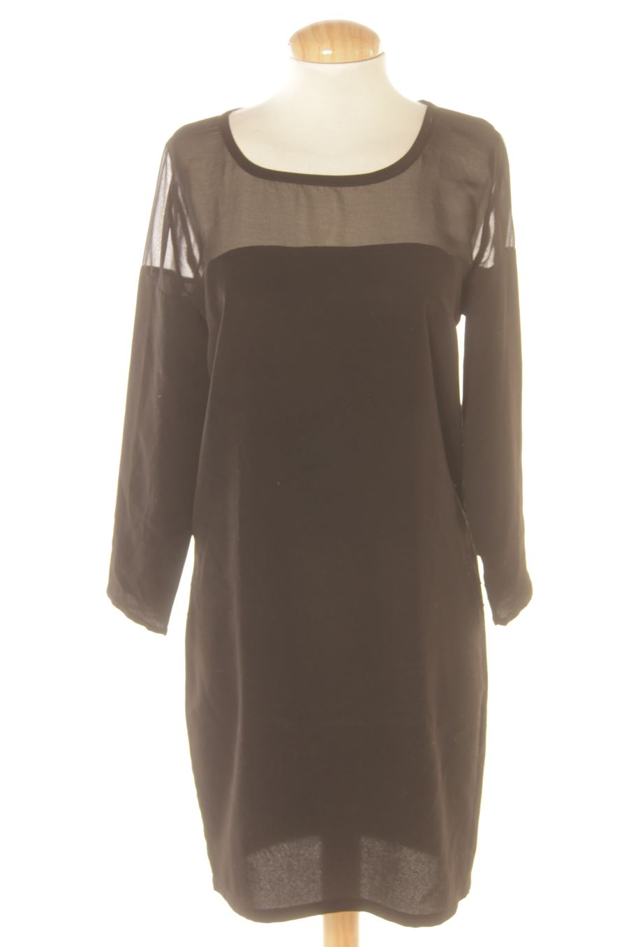 Robe casual Bershka de la taille S, de couleur noir