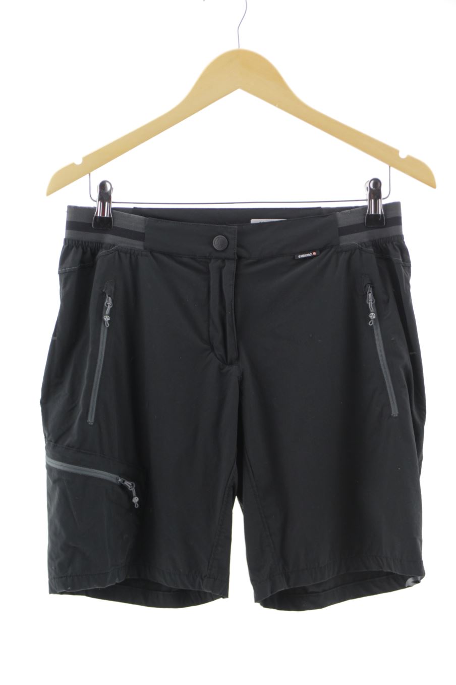 Pantalones cortos de Ternua de la talla M, de color negro