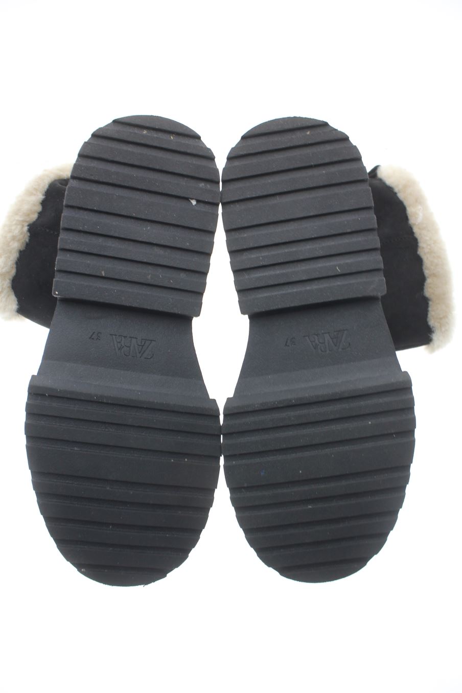 Botines de Zara de la talla 37, de color negro de
