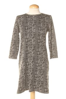 Vestido casual M Stradivarius, foto 1 de 2