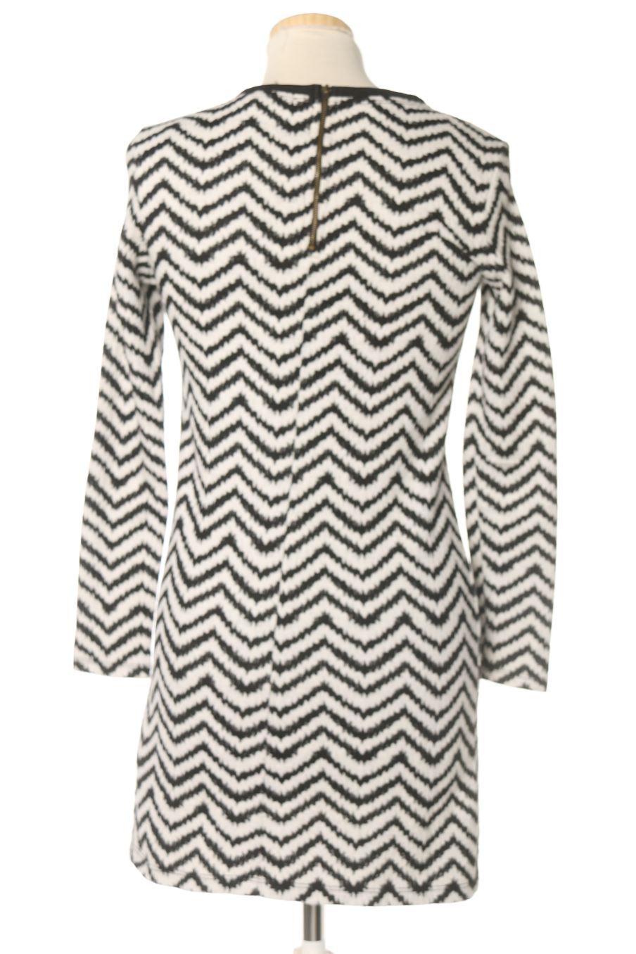 Vestido casual de SUITEBLANCO de la talla S, de color negro