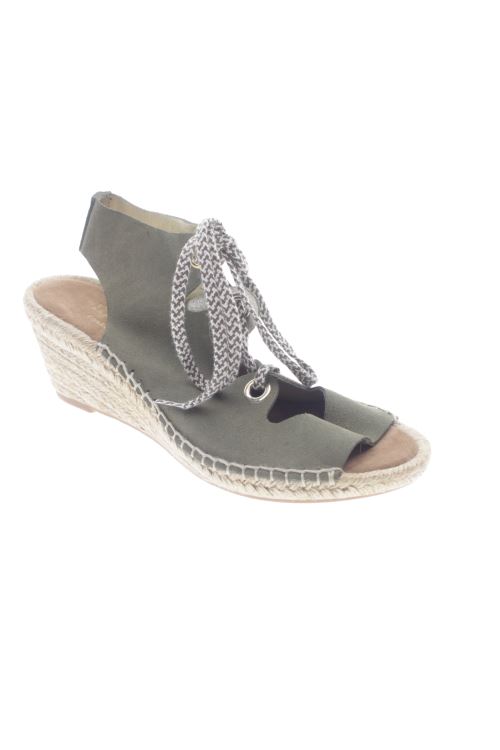 Sandalen mit Absatz