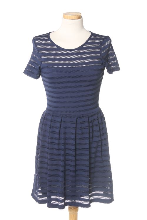 Einfaches Kleid