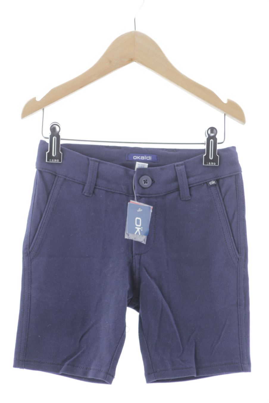 Short Okaidi de la taille 3 ans avec une etiquette