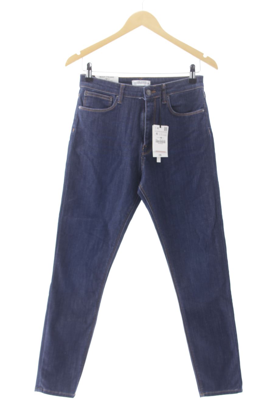 Vaquero de Zara de la talla 40, de color azul de ropa vaquera