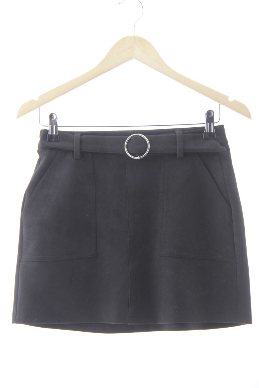 Falda de Bershka de la talla M, de color negro