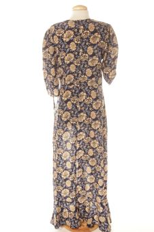 Aufwändiges Kleid 38 PRETTYLITTLETHING