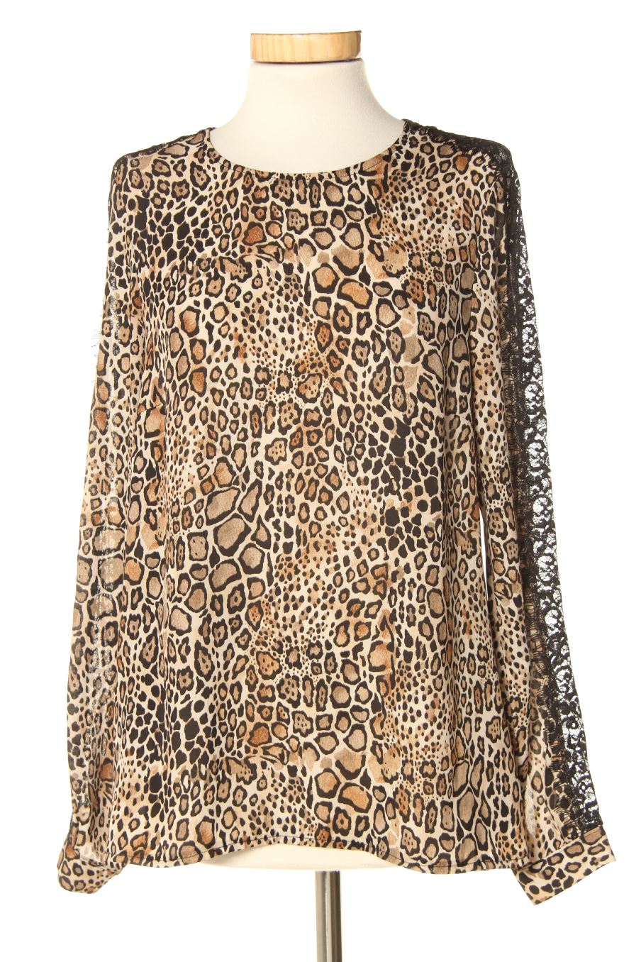 Blouse à manches longues archivo 21 de la taille M, de couleur animal print