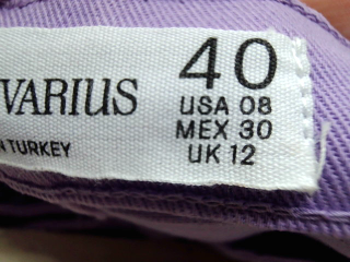Jeans Stradivarius de la taille 40, de couleur pourpre de denim